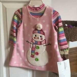 This is a cute shirt for babies